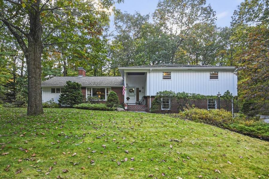 175 Beechwood Rd, Holden, MA 01520