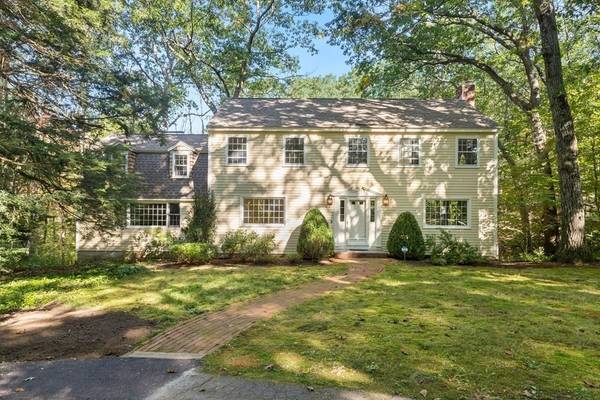 14 Inverness Cir, Boxford, MA 01921