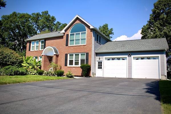 3 Coldbrook Rd, Millbury, MA 01527