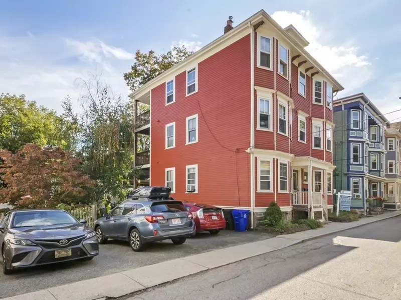 8 Dresden St #3, Boston, MA 02130