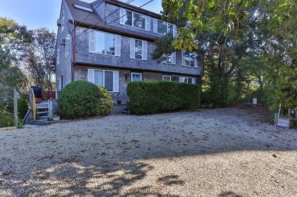 Provincetown, MA 02657,23 Captain Berties Way #M2