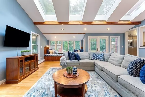 Norfolk, MA 02056,39 Needham St