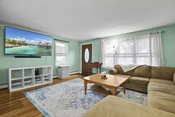 Webster, MA 01570,26 Westwood Road