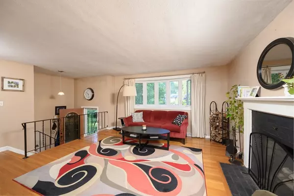 Pembroke, MA 02359,9 Suffolk St