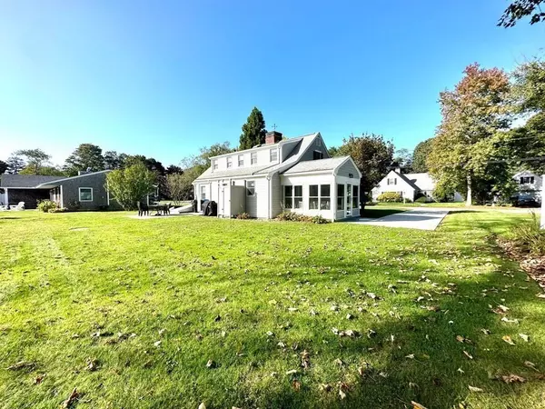 Falmouth, MA 02540,38 Linden Rd