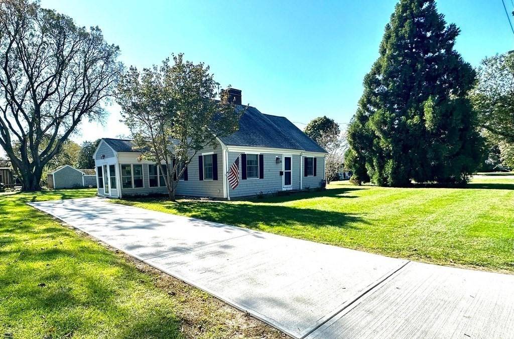 Falmouth, MA 02540,38 Linden Rd