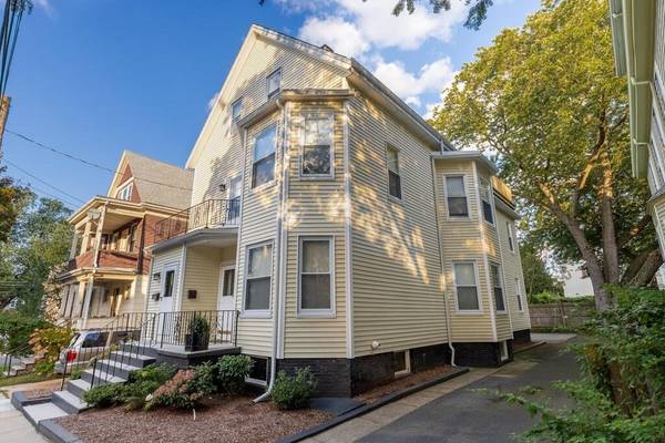 17-19 Waldo St. #17, Somerville, MA 02143