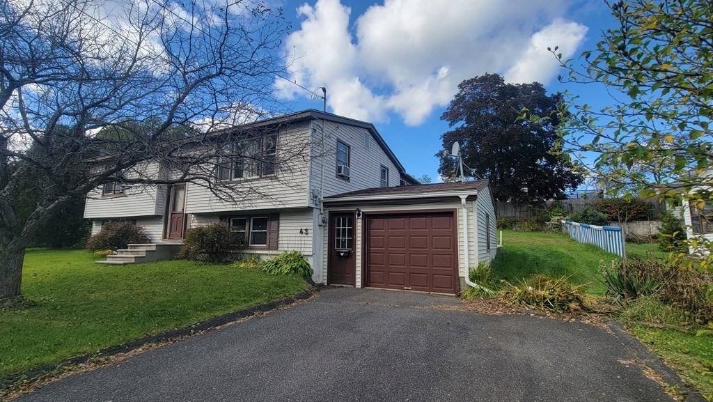 43 Warwick Ave, Athol, MA 01331