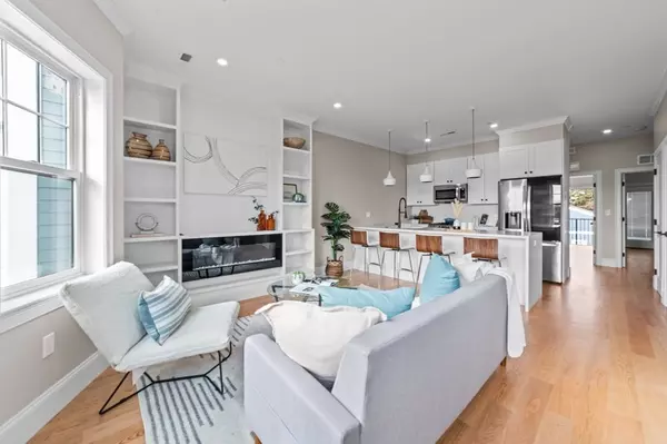 31 Boardman St #PH, Boston, MA 02128