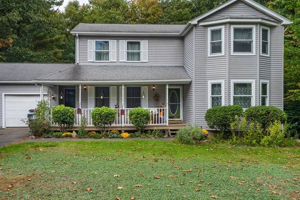 86 Pondview Cir, Belchertown, MA 01007