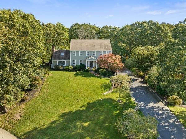 19 Del Prete Dr,  Hingham,  MA 02043