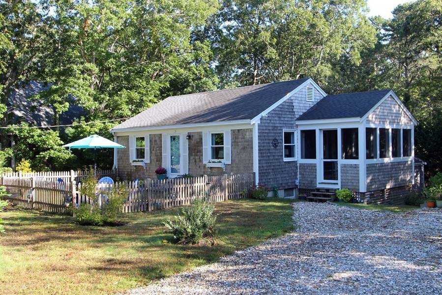 15 Samoset Rd, Brewster, MA 02631