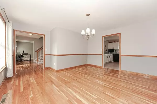 Raynham, MA 02767,8 Britton St