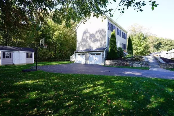 Attleboro, MA 02703,570 N Main St