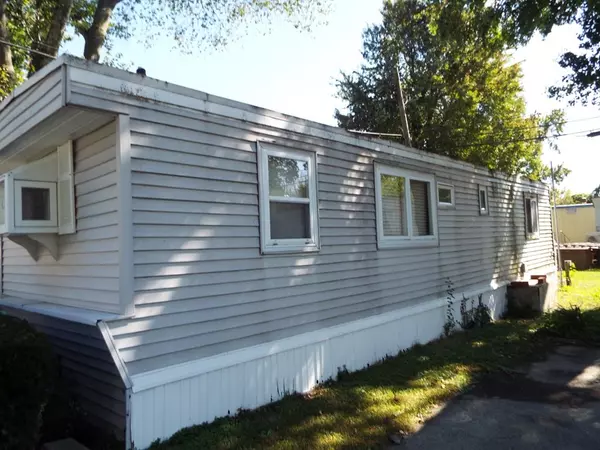 Boston, MA 02132,1515 Vfw Parkway #R20