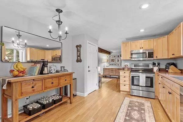 3 Larchmont Cir Andover, MA 01810