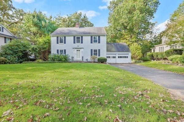 42 Summit Road, Wellesley, MA 02482