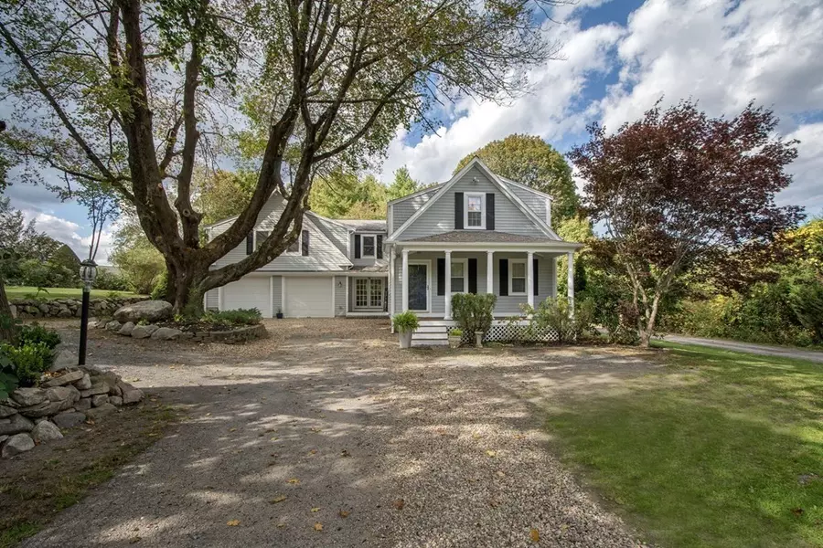 447 Beechwood St, Cohasset, MA 02025