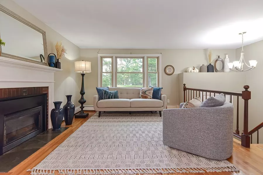 5 Hosmer St, Acton, MA 01720