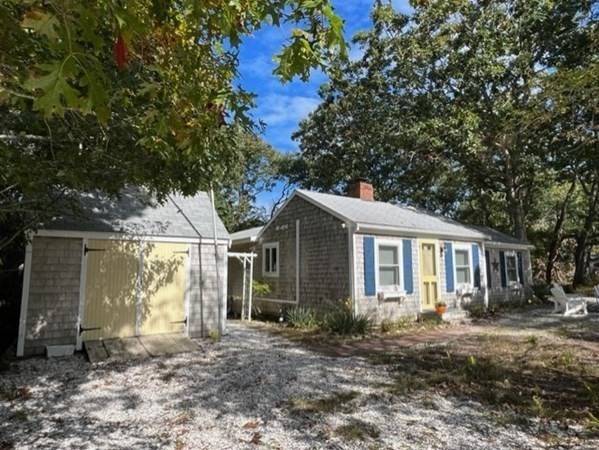 12 Parkwood Rd, Yarmouth, MA 02664