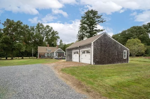 Carver, MA 02330,14 S Main St