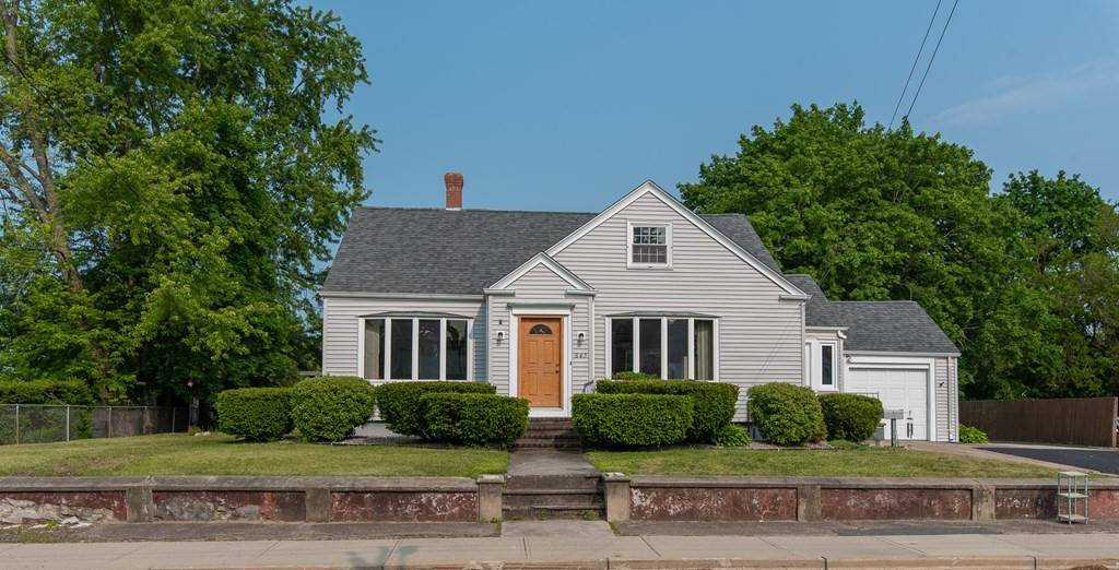 645 Rathbun St, Blackstone, MA 01504