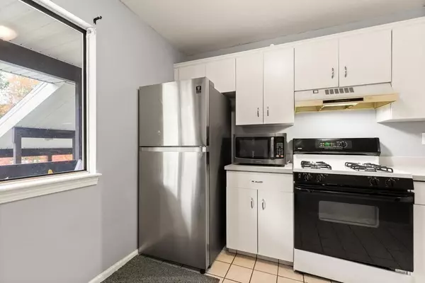 Raynham, MA 02767,708 Park Pl #708