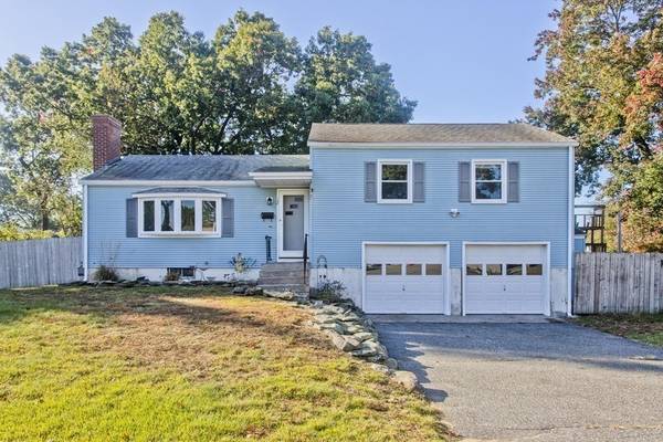 12 Greenpoint Circle, Chicopee, MA 01020