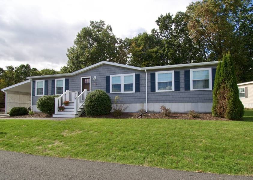 19 Hillview Drive, West Springfield, MA 01089