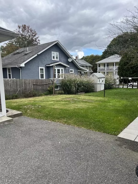 Fall River, MA 02720,628-630 Weetamoe St