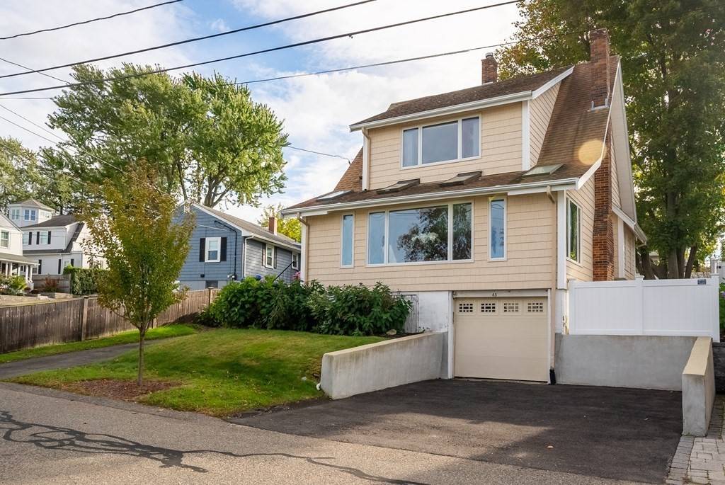 45 Shoreham St, Quincy, MA 02171