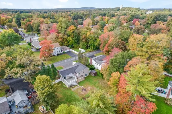 Salem, NH 03079,36 Colonial Dr