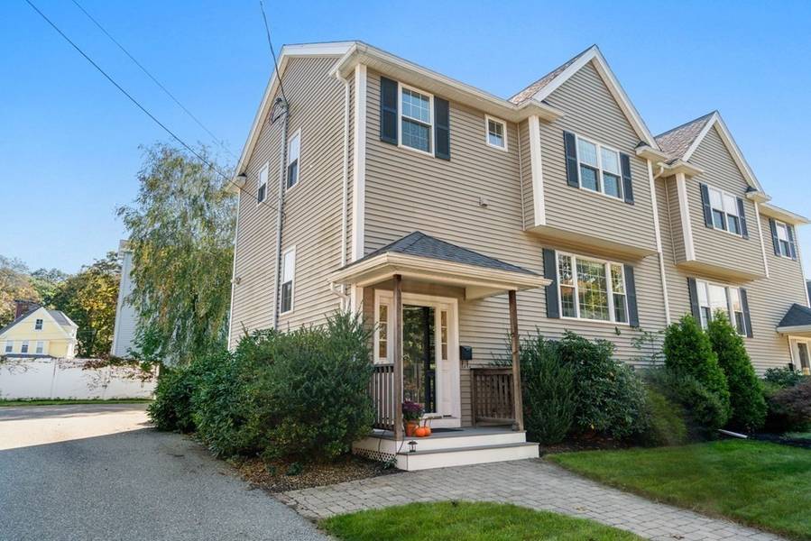 5 Sargent St #5, Melrose, MA 02176