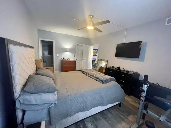 Lynn, MA 01904,196 Locust St #2-106