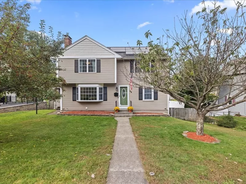 26 Adella St, Auburn, MA 01501