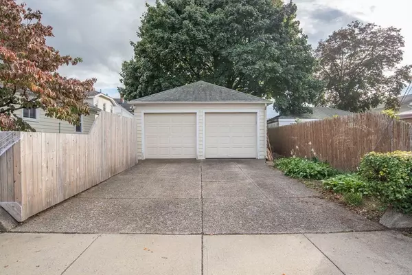 Pawtucket, RI 02860,21 Bloomfield St