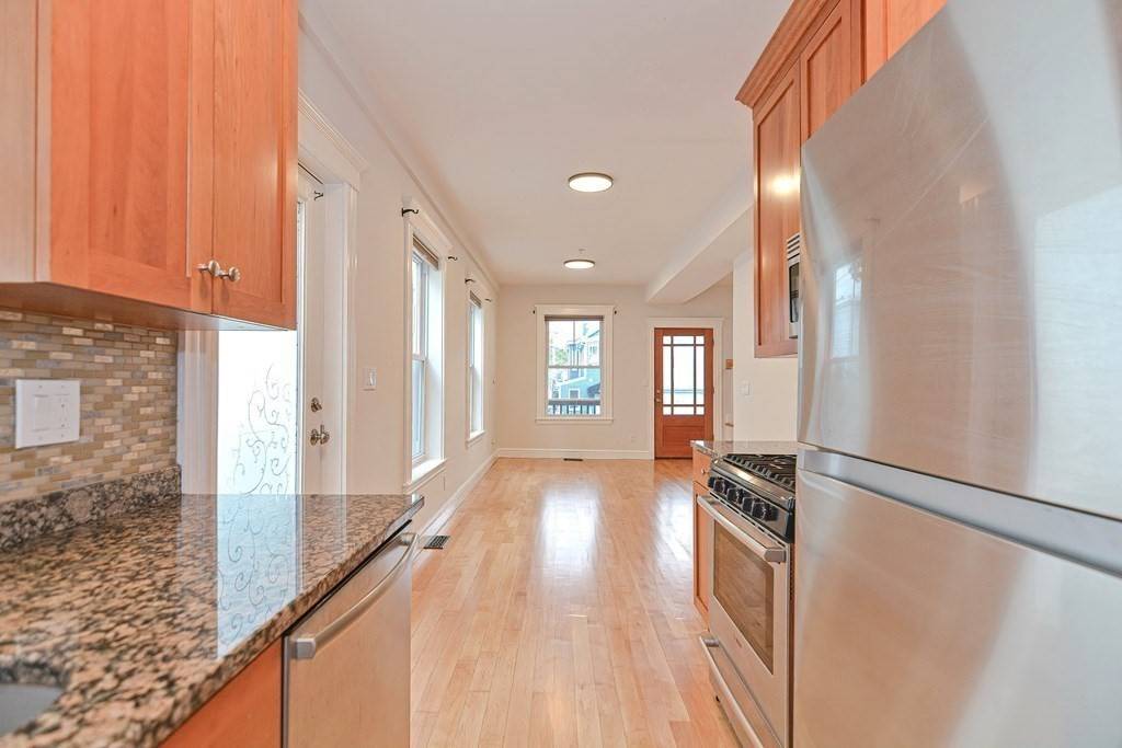 Somerville, MA 02145,50 Flint St #3