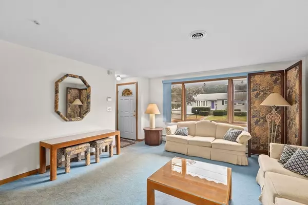 Randolph, MA 02368,28 Smith Rd