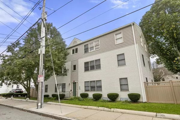 5 Washington St #11, Medford, MA 02155