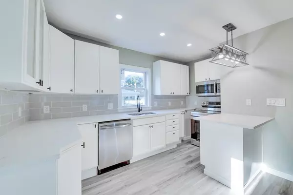 Abington, MA 02351,106 Temple St