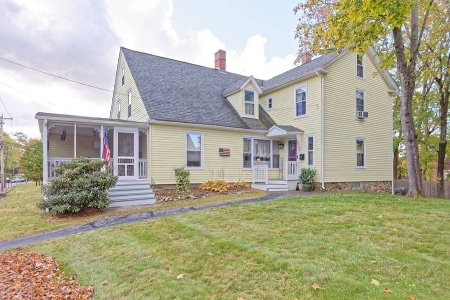 16 Dutcher St, Hopedale, MA 01747