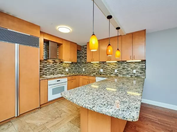 50 Park St #26, Brookline, MA 02446