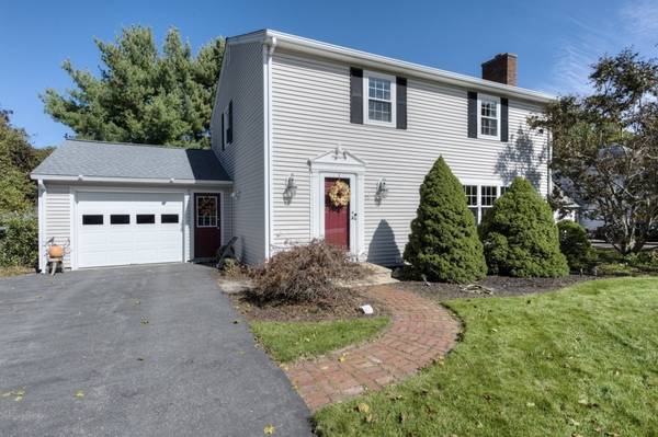 33 Old Brook Road, Shrewsbury, MA 01545