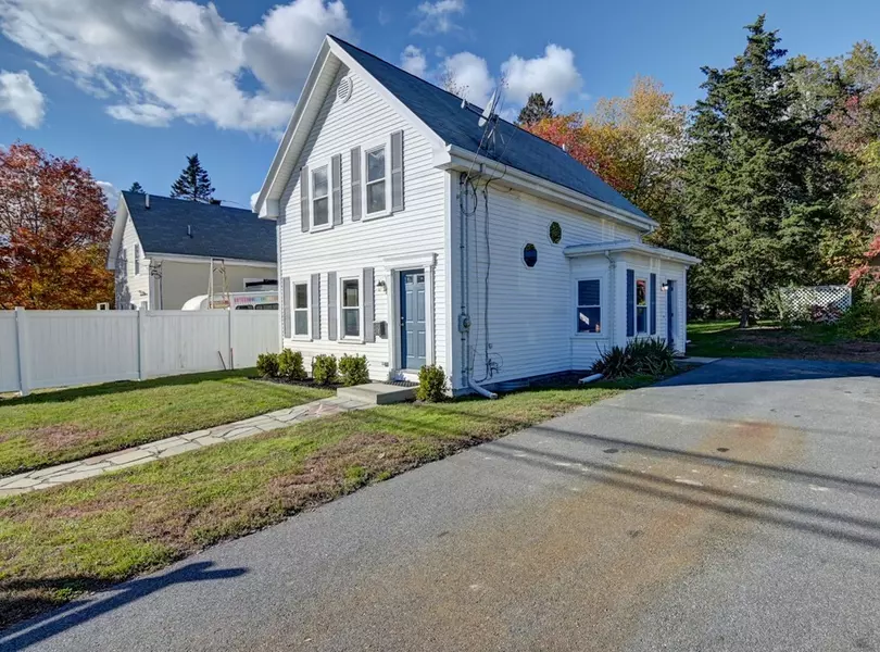 260 Union St, Holbrook, MA 02343