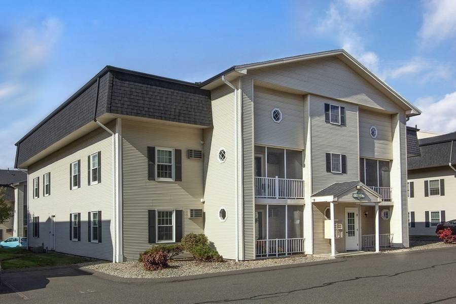 41 W Summit St #16, South Hadley, MA 01075