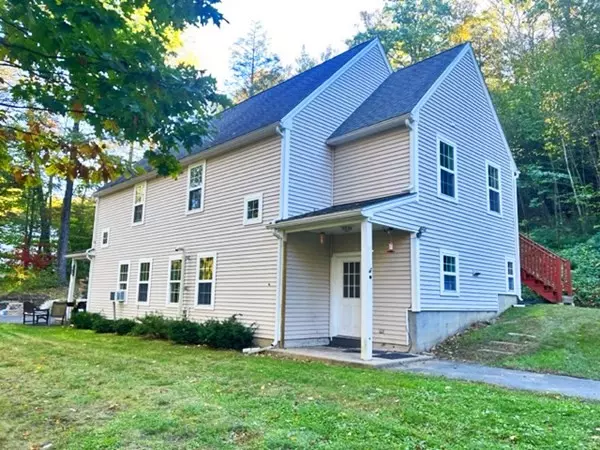 33 Petticoat Hill Road #B, Williamsburg, MA 01096