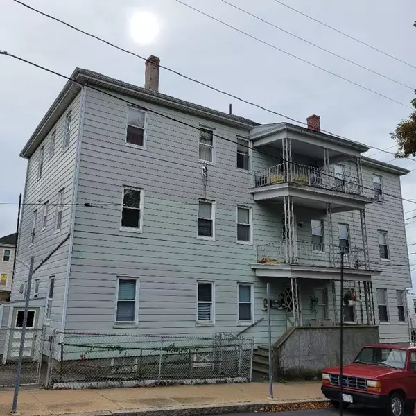 5 Merino St, Fall River, MA 02723