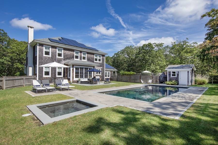 32 South Pond Road, West Tisbury, MA 02575