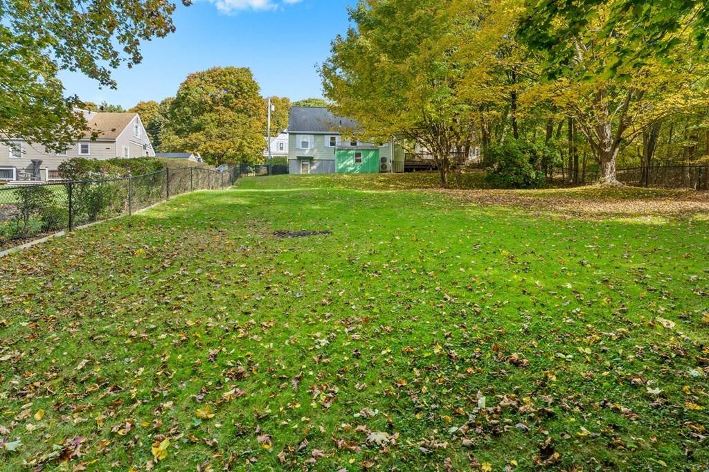 Auburn, MA 01501,54 Elmwood St