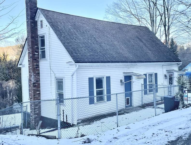 44 Manning Rd, Warren, MA 01083